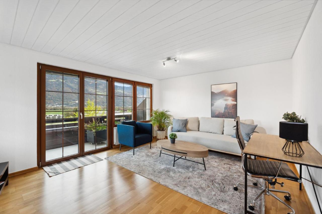 Sonniges Apartment Mit Traumhaftem Bergblick Buchs  Ngoại thất bức ảnh